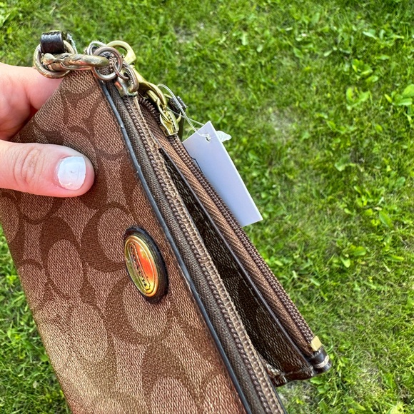 NWT Coach Women's Mini Skinny ID Case & Pre-Loved Monogram Zip Mini Clutch Set - Picture 9 of 10